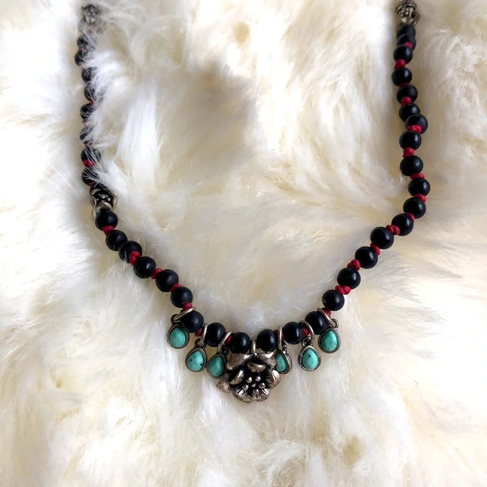 Lucky Brand Necklace With Silver Rose, Black Beads & Turquoise Accents - Picture 4 of 6